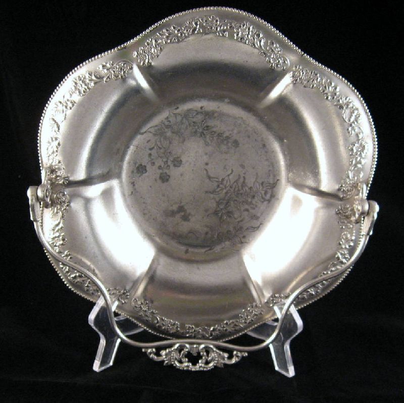 Pairpoint Quadruple Silverplate Cake Basket 1900s Pairpoint Quadruple Silverplate Cake Basket 1900s