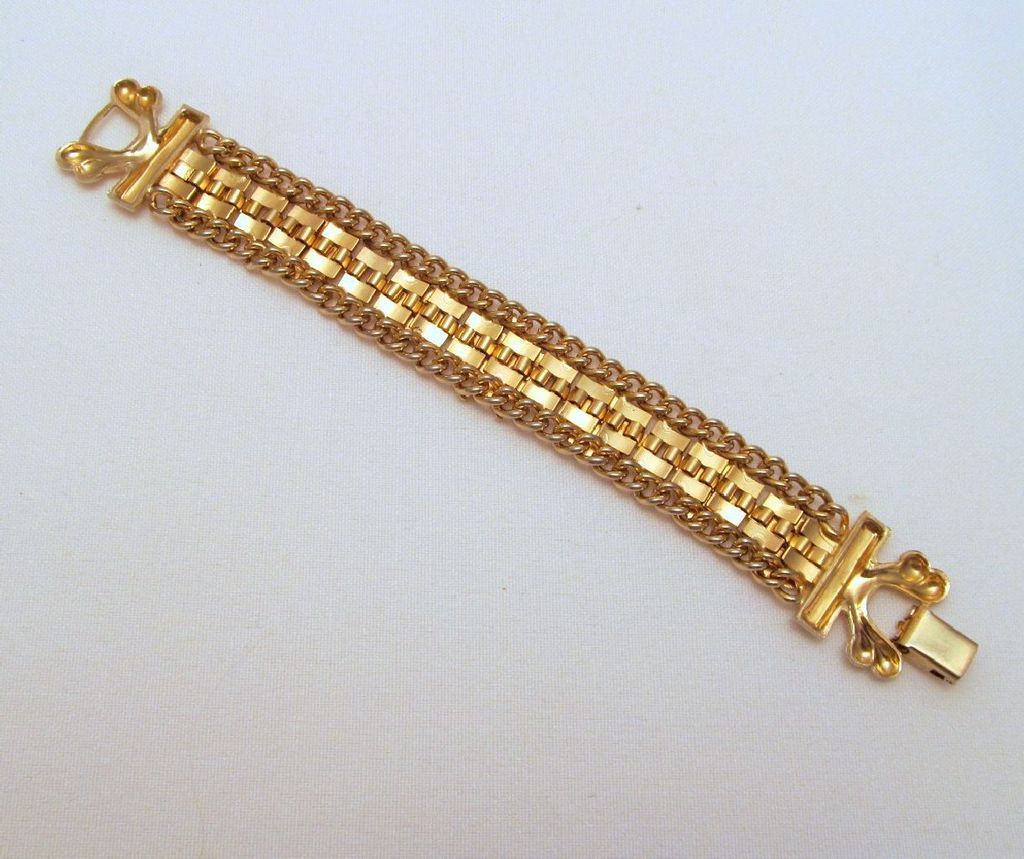 Enameled Heraldic Crests Chain and Links Bracelet Gold-tone Enameled Heraldic Crests Chain and Links Bracelet Gold-tone