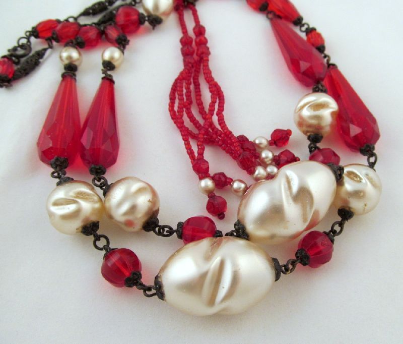 Ruby Red Glass Faux Pearl Flapper Sautoir Necklace Ruby Red Glass Faux Pearl Flapper Sautoir Necklace