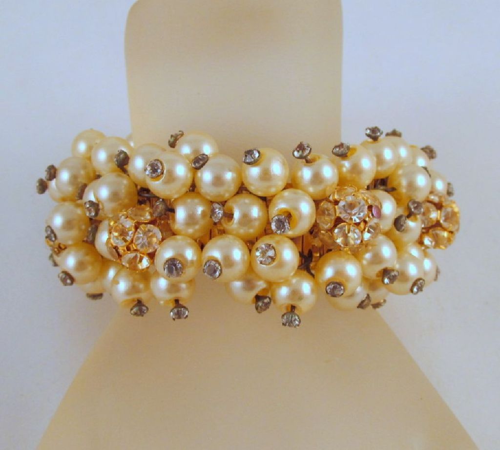 Faux Pearl Cha-Cha Bracelet Rhinestone Balls Mid Century Faux Pearl Cha-Cha Bracelet Rhinestone Balls Mid Century