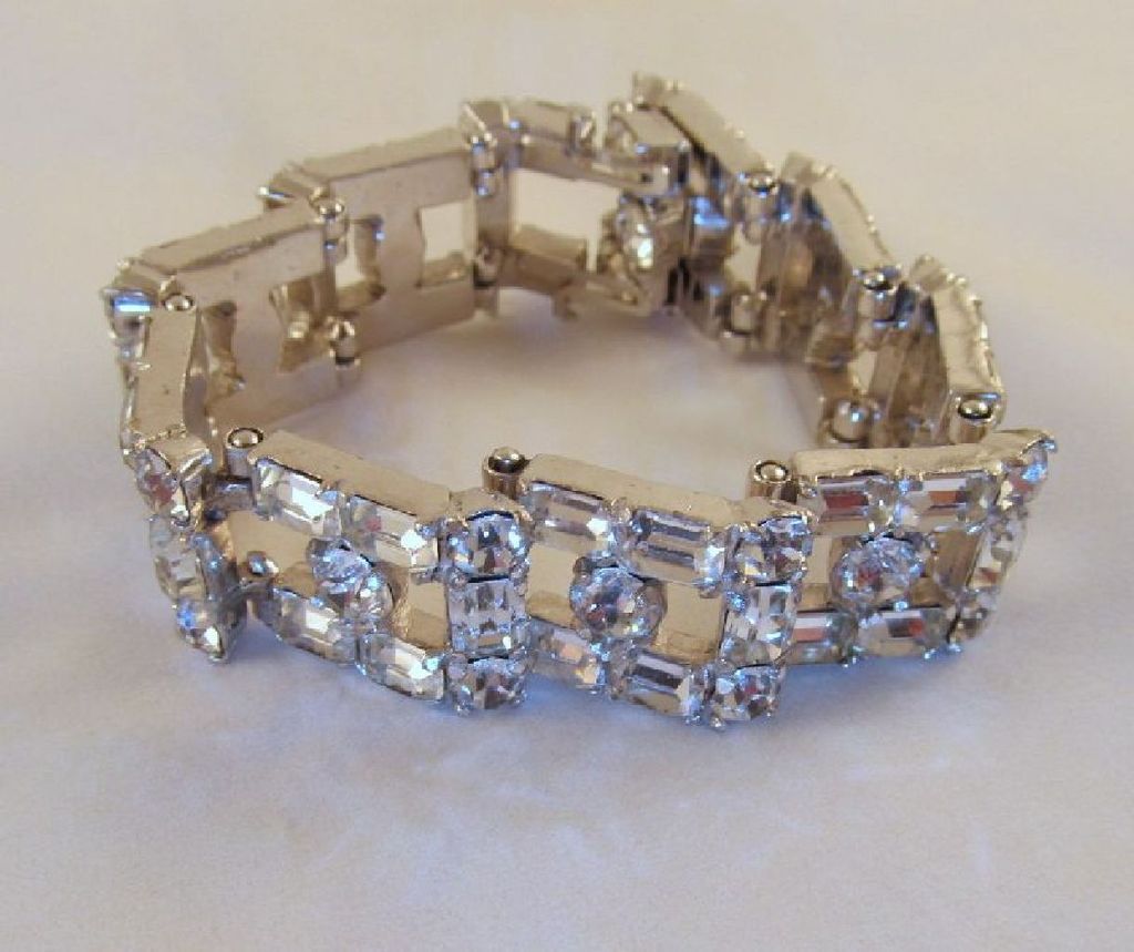 Fabulous Eisenberg Script E Clear Rhinestone Bracelet 1940s Fabulous Eisenberg Script E Clear Rhinestone Bracelet 1940s