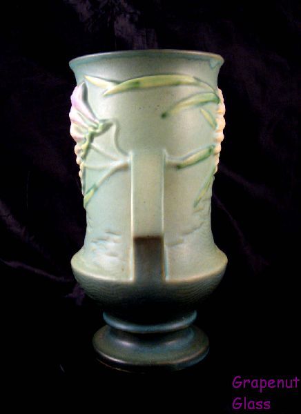 Roseville Freesia Green Vase 123-9" Handle Roseville Freesia Green Vase 123-9" Handle