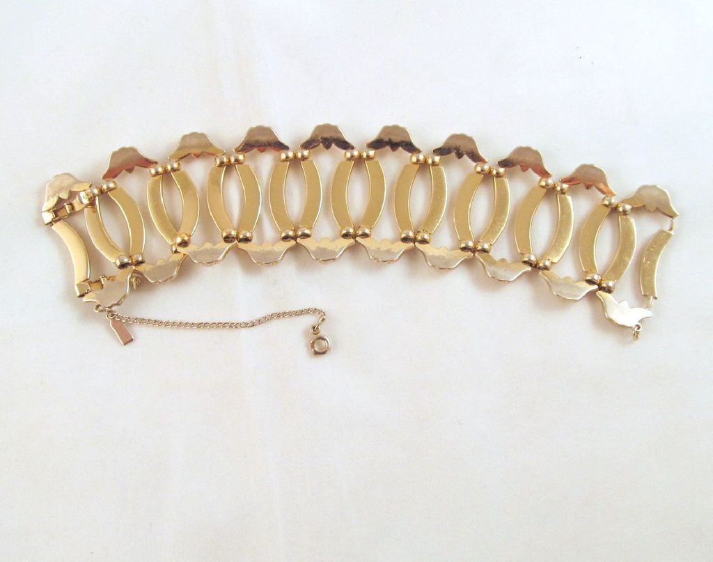 Wide Vintage Mid Century Bracelet Monet Gold-tone Wide Vintage Mid Century Bracelet Monet Gold-tone