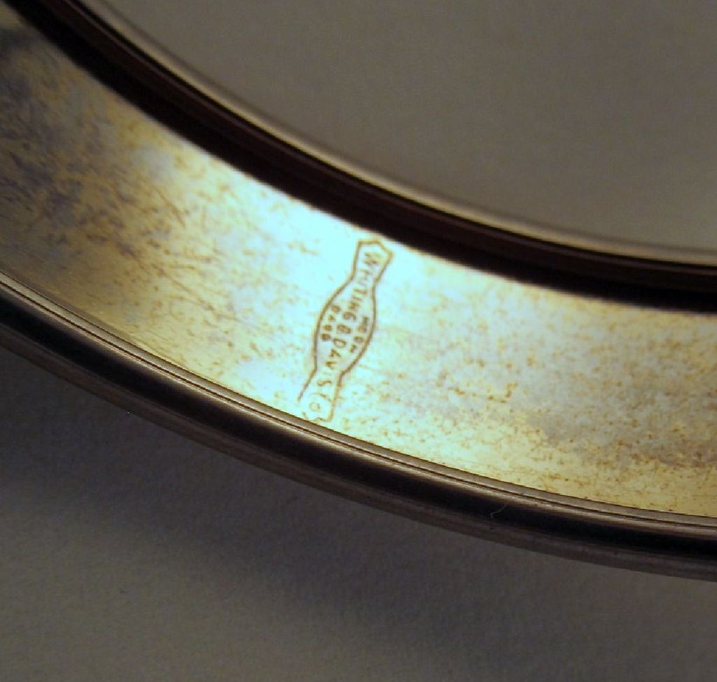 Repousse Water Lily Bangle Bracelet Whiting and Davis Gold-tone Repousse Water Lily Bangle Bracelet Whiting and Davis Gold-tone