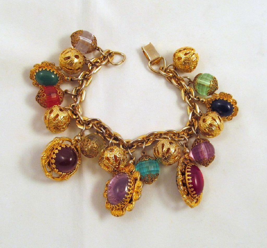 Chunky Multicolors Charm Bracelet Filigree Gold-tone Chunky Multicolors Charm Bracelet Filigree Gold-tone