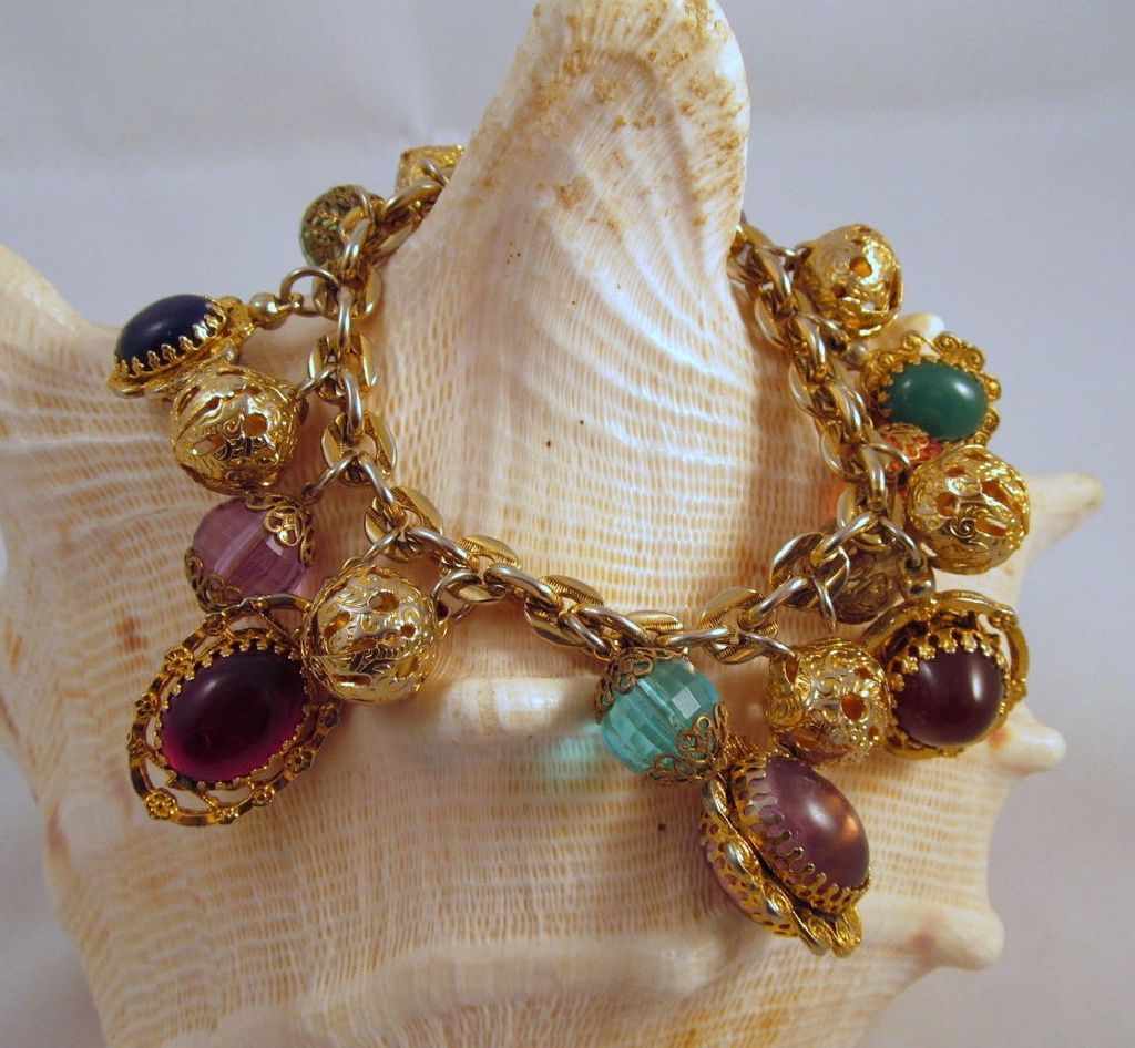 Chunky Multicolors Charm Bracelet Filigree Gold-tone Chunky Multicolors Charm Bracelet Filigree Gold-tone