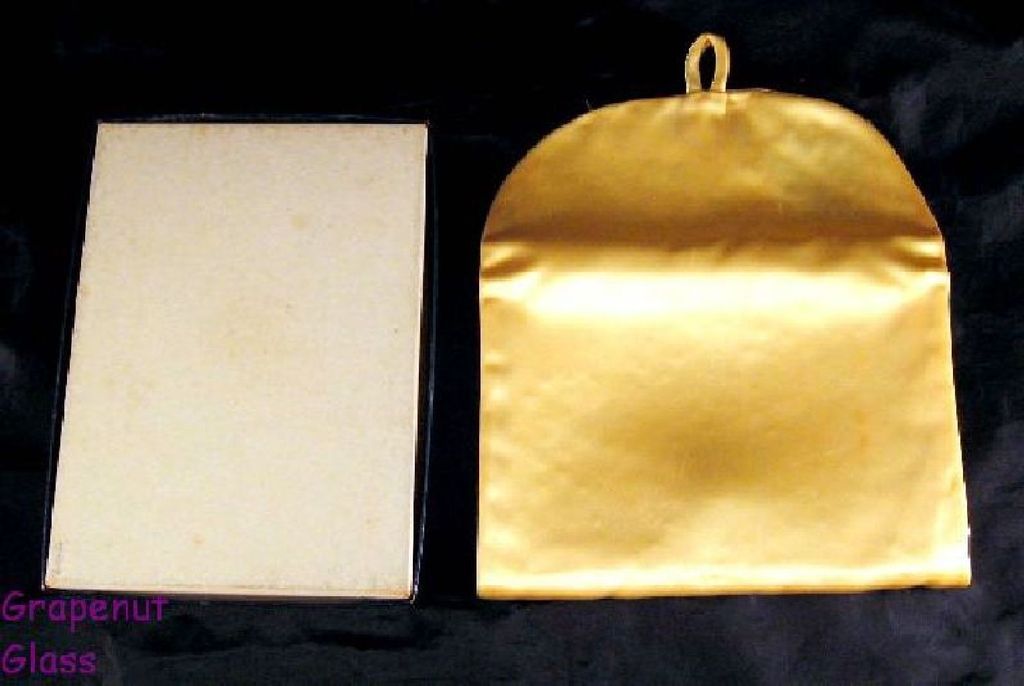 Lilly Dache Butter Yellow Clutch Purse with Box Lilly Dache Butter Yellow Clutch Purse with Box