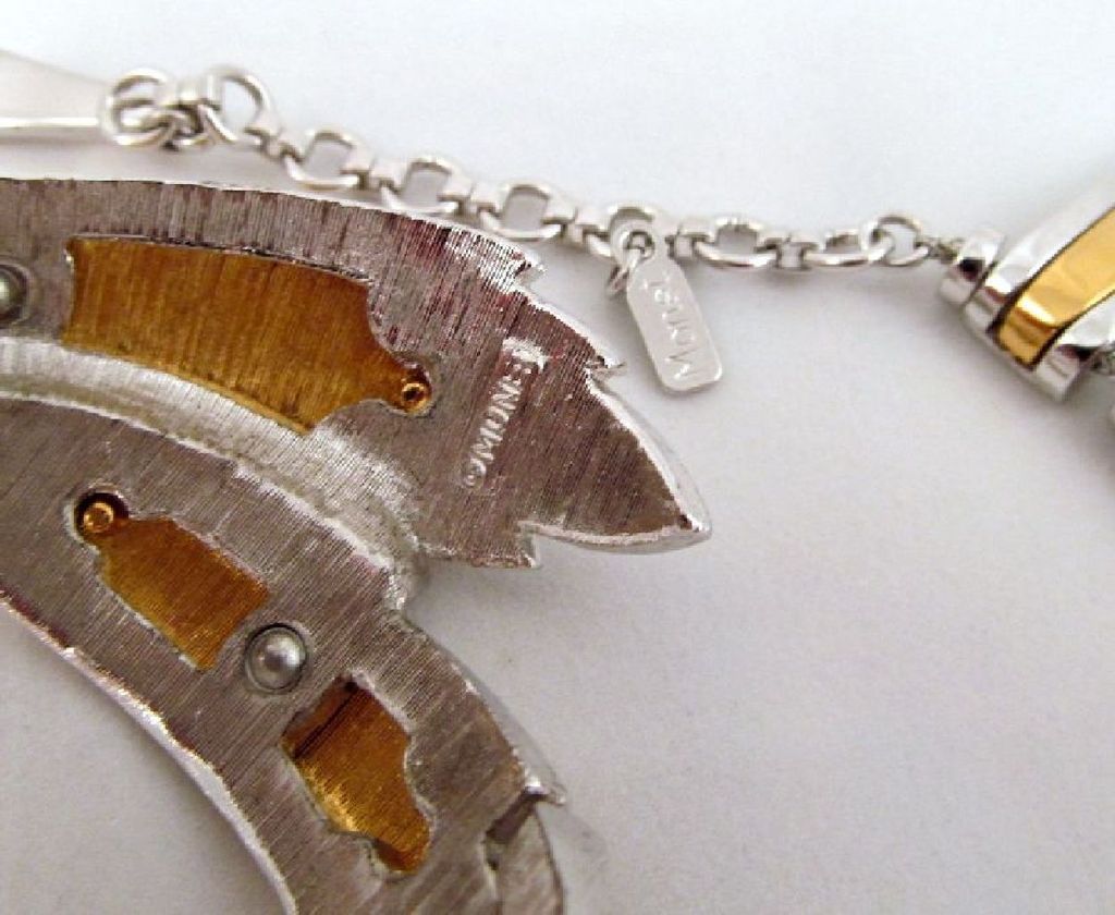 Gold/Silver-tone Monet Colleta Collar Necklace Bracelet 1976 Gold/Silver-tone Monet Colleta Collar Necklace Bracelet 1976