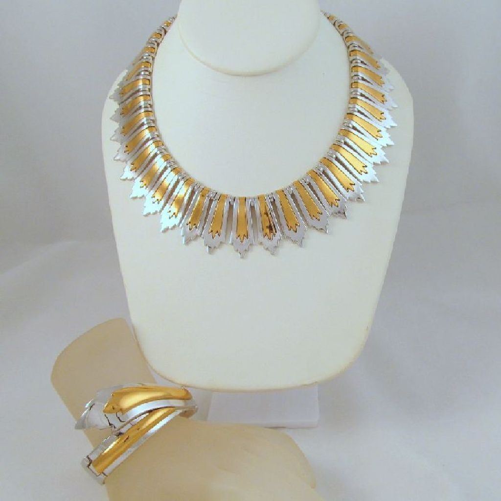 Gold/Silver-tone Monet Colleta Collar Necklace Bracelet 1976 Gold/Silver-tone Monet Colleta Collar Necklace Bracelet 1976