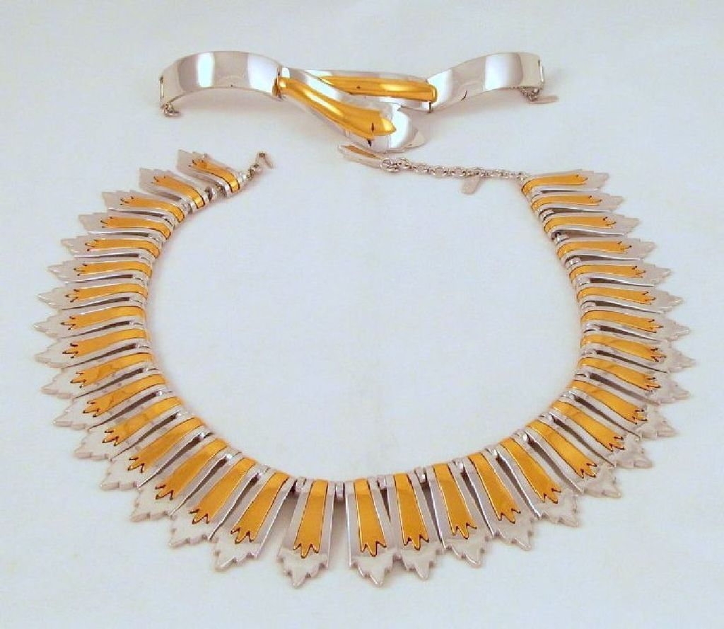 Gold/Silver-tone Monet Colleta Collar Necklace Bracelet 1976 Gold/Silver-tone Monet Colleta Collar Necklace Bracelet 1976