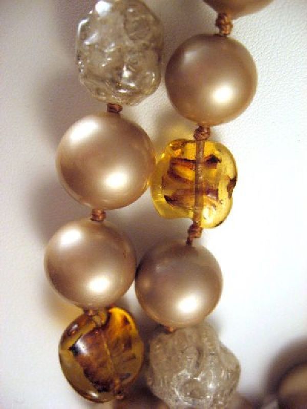 Vogue Swirled Art Glass Ice Cube Beads Faux Pearl Necklace Earrings Vogue Swirled Art Glass Ice Cube Beads Faux Pearl Necklace Earrings