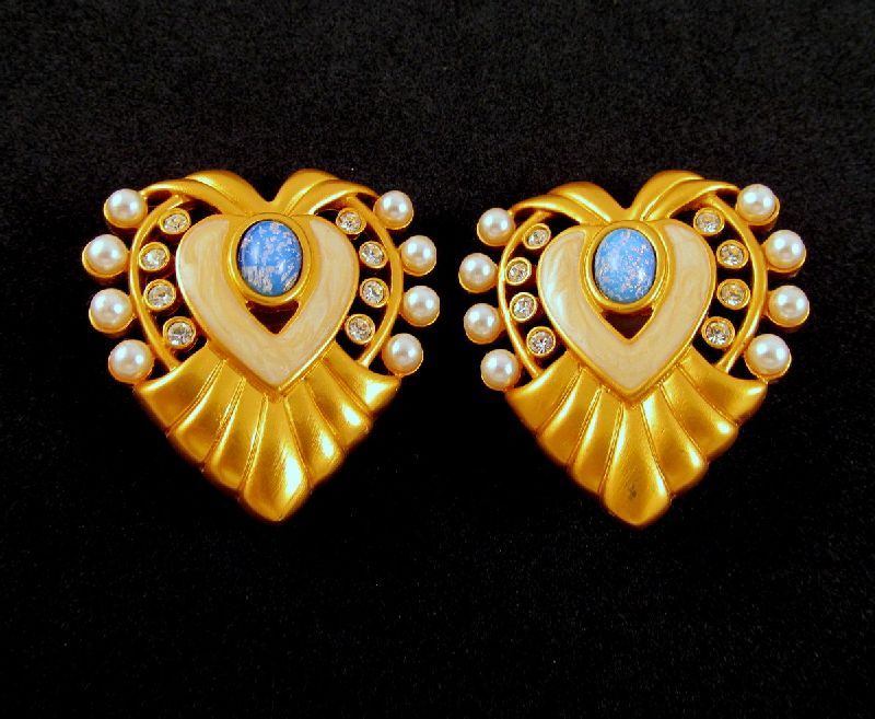Elizabeth Taylor Heart of Hollywood Clip Earrings Avon Elizabeth Taylor Heart of Hollywood Clip Earrings Avon