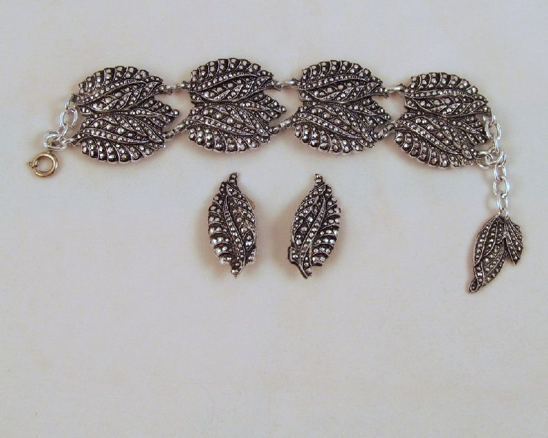 West Germany ELOXAL Aluminum Leaf Bracelet Earrings Silver-tone West Germany ELOXAL Aluminum Leaf Bracelet Earrings Silver-tone