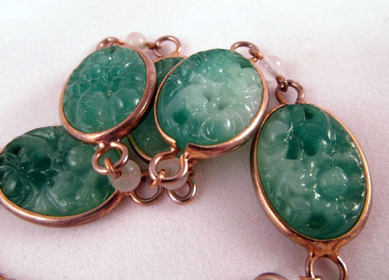 Faux Jade Molded Glass Cabochons Bracelet Gold-tone Bezel Set Faux Jade Molded Glass Cabochons Bracelet Gold-tone Bezel Set