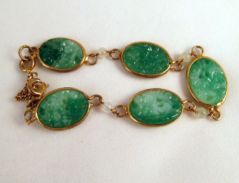 Faux Jade Molded Glass Cabochons Bracelet Gold-tone Bezel Set Faux Jade Molded Glass Cabochons Bracelet Gold-tone Bezel Set