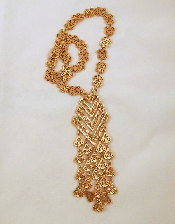 Monet Waterfall Chevron Links Necklace Gold-tone Monet Waterfall Chevron Links Necklace Gold-tone