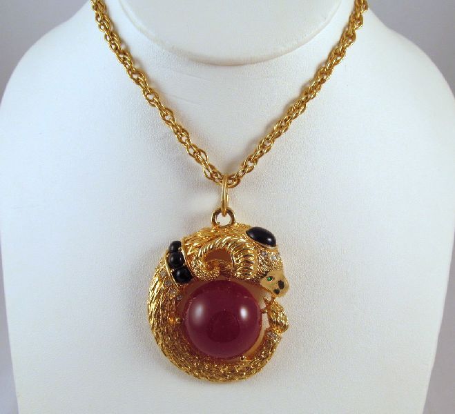 Signed Craft Ram's Head Pendant Lucite Rhinestones Gold-tone Signed Craft Ram's Head Pendant Lucite Rhinestones Gold-tone