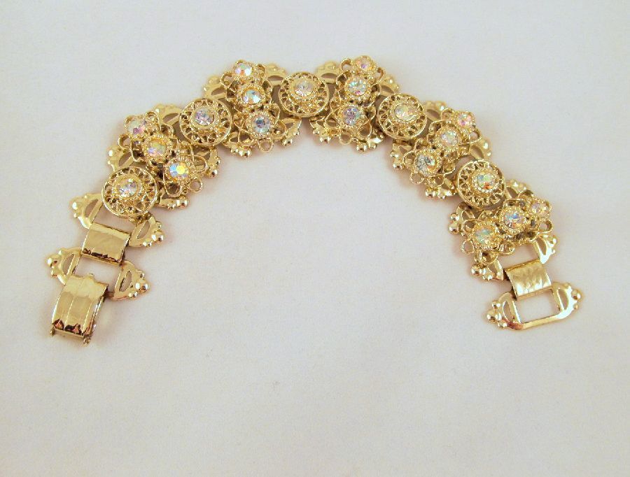 Chunky Gold-tone Book Chain Bracelet Aurora Borealis Rhinestones Chunky Gold-tone Book Chain Bracelet Aurora Borealis Rhinestones
