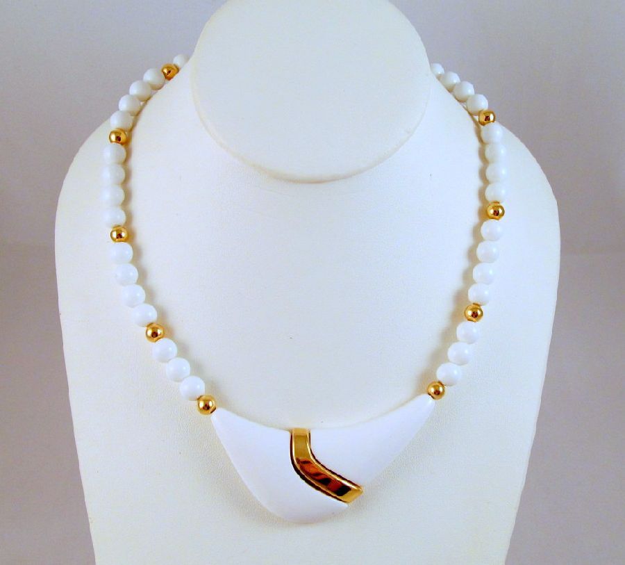 Napier White Lucite Gold Modernist Choker Necklace Napier White Lucite Gold Modernist Choker Necklace