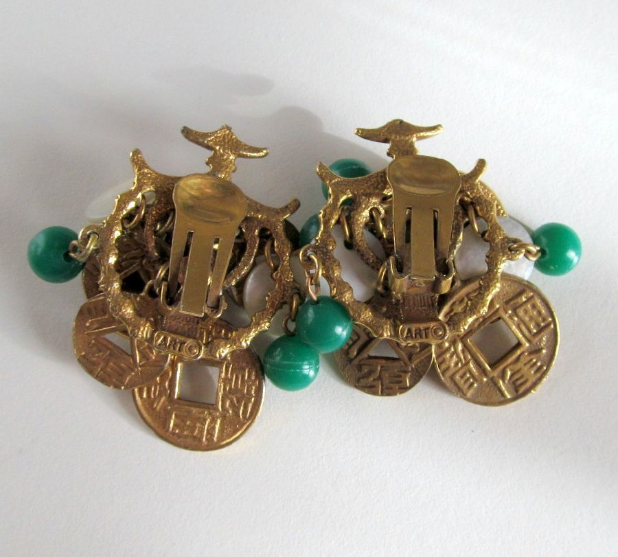 Signed ART Asian Bakelite Pagoda Clip Earrings Gold-tone Signed ART Asian Bakelite Pagoda Clip Earrings Gold-tone