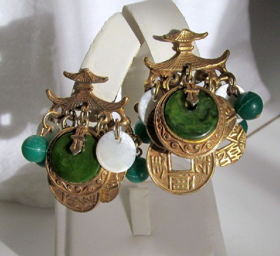 Signed ART Asian Bakelite Pagoda Clip Earrings Gold-tone Signed ART Asian Bakelite Pagoda Clip Earrings Gold-tone