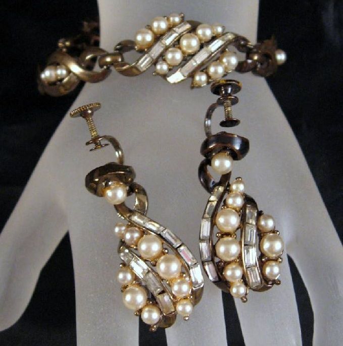 Vintage Coro Faux Pearl & Rhinestone Bracelet Earrings Vintage Coro Faux Pearl & Rhinestone Bracelet Earrings