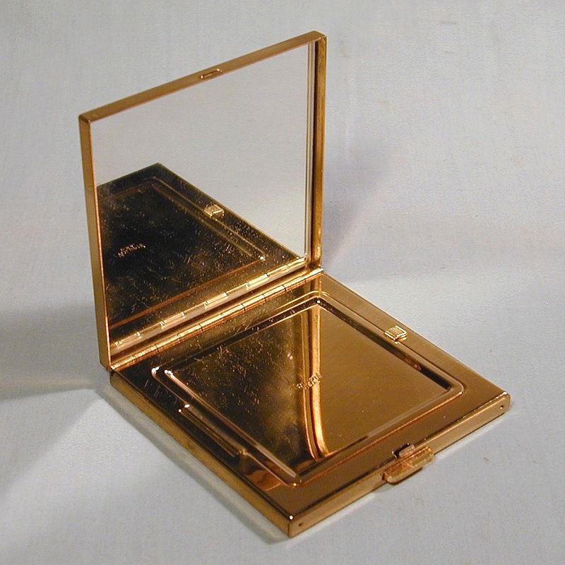 Jeweled VOLUPTE Rhinestone Mirrored Compact Case Jeweled VOLUPTE Rhinestone Mirrored Compact Case