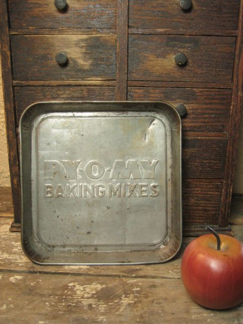 Small Old Advertising Tin `PY-O-MY' Baking Mixes' Kitchenware Pan Small Old Advertising Tin `PY-O-MY' Baking Mixes' Kitchenware Pan