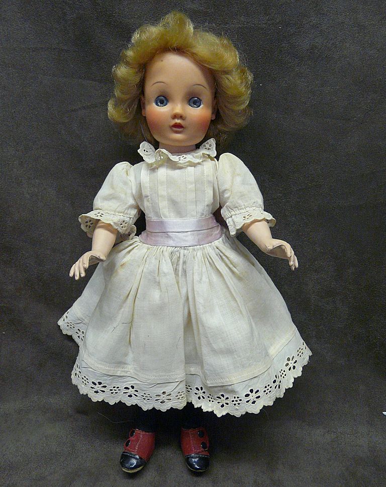 1953 Madame Alexander Miss Flora McFlimsey doll - Cissy 1953 Madame Alexander Miss Flora McFlimsey doll - Cissy