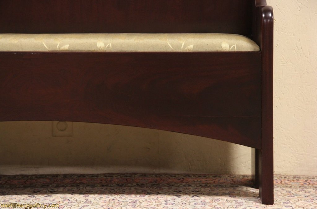 Bench made from 1890 Mahogany Antique Sleigh Bed Bench made from 1890 Mahogany Antique Sleigh Bed