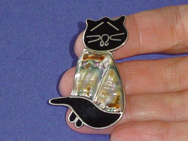 Vintage Mexican Cat Brooch Vintage Mexican Cat Brooch