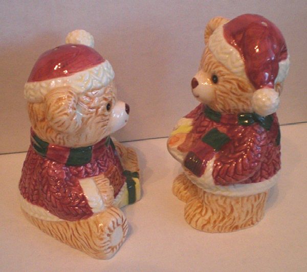 Teddy Bear Christmas Salt and Pepper Set Teddy Bear Christmas Salt and Pepper Set