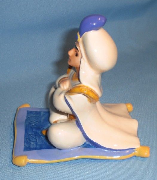 Disney Prince Aladdin on Magic Carpet Figurine - Japan Disney Prince Aladdin on Magic Carpet Figurine - Japan