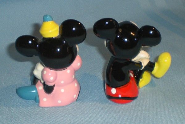 Disney Mickey and Minnie Ceramic Figurines - Taiwan Disney Mickey and Minnie Ceramic Figurines - Taiwan