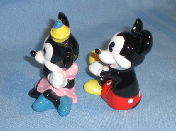 Disney Mickey and Minnie Ceramic Figurines - Taiwan Disney Mickey and Minnie Ceramic Figurines - Taiwan