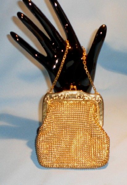 Whiting & Davis Gold-Tone Mesh Purse with Art Deco Frame Whiting & Davis Gold-Tone Mesh Purse with Art Deco Frame
