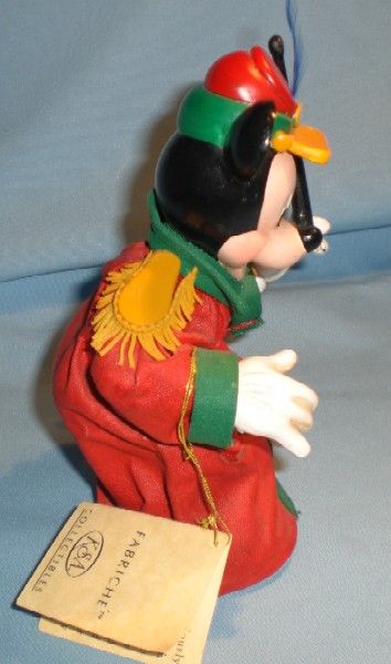 KSA Collectibles Fabriche Christmas Band Leader Mickey Mouse KSA Collectibles Fabriche Christmas Band Leader Mickey Mouse