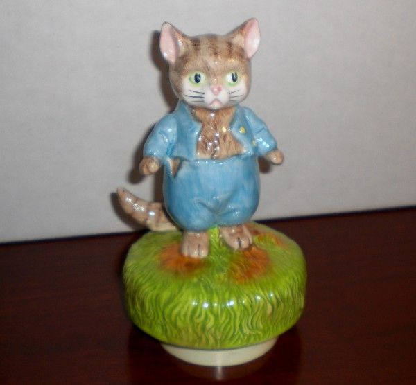 Beatrix Potter Tom Kitten Schmid Music Box Beatrix Potter Tom Kitten Schmid Music Box