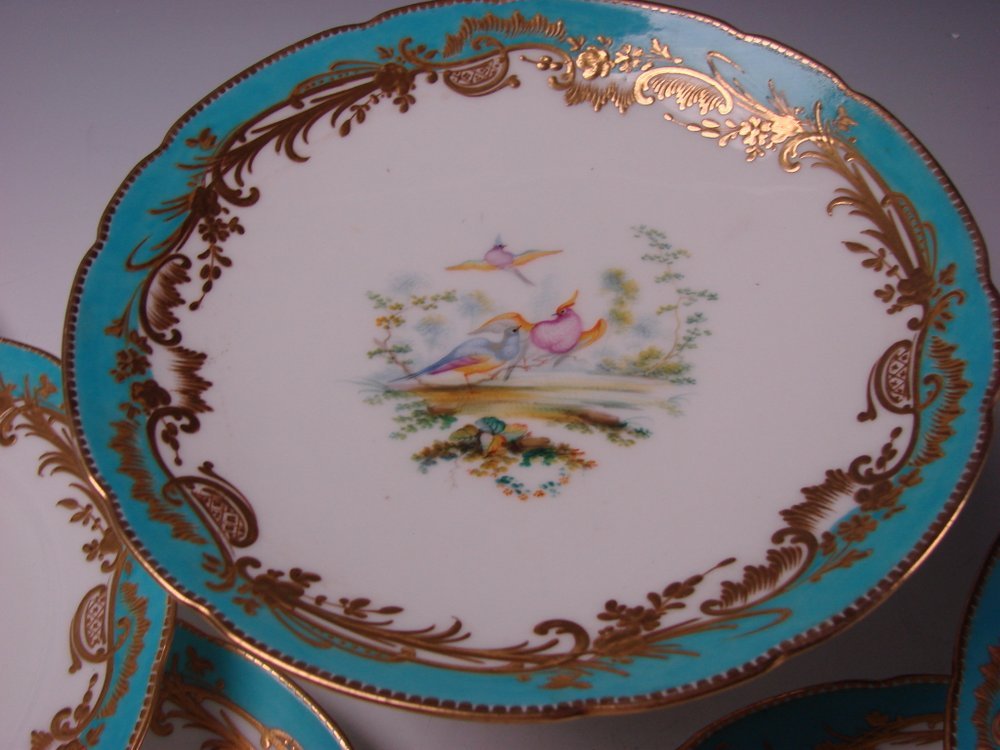 Antique c1840 Minton English Porcelain 8 Hand Painted Bird Plates and Compote Antique c1840 Minton English Porcelain 8 Hand Painted Bird Plates and Compote