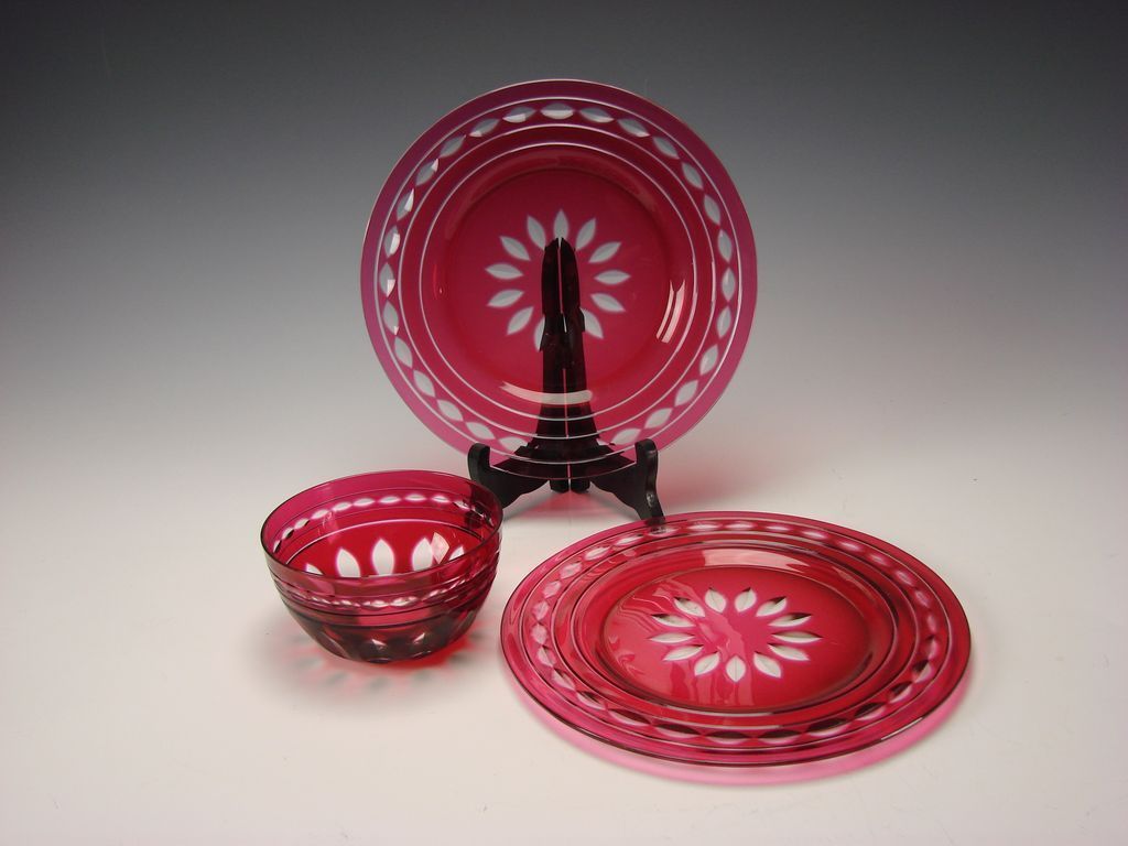 Vintage Val St Lambert Cranberry Cut to Clear Elegant Glass 2 Plate/ Bowl 3 PC Kent York Vintage Val St Lambert Cranberry Cut to Clear Elegant Glass 2 Plate/ Bowl 3 PC Kent York