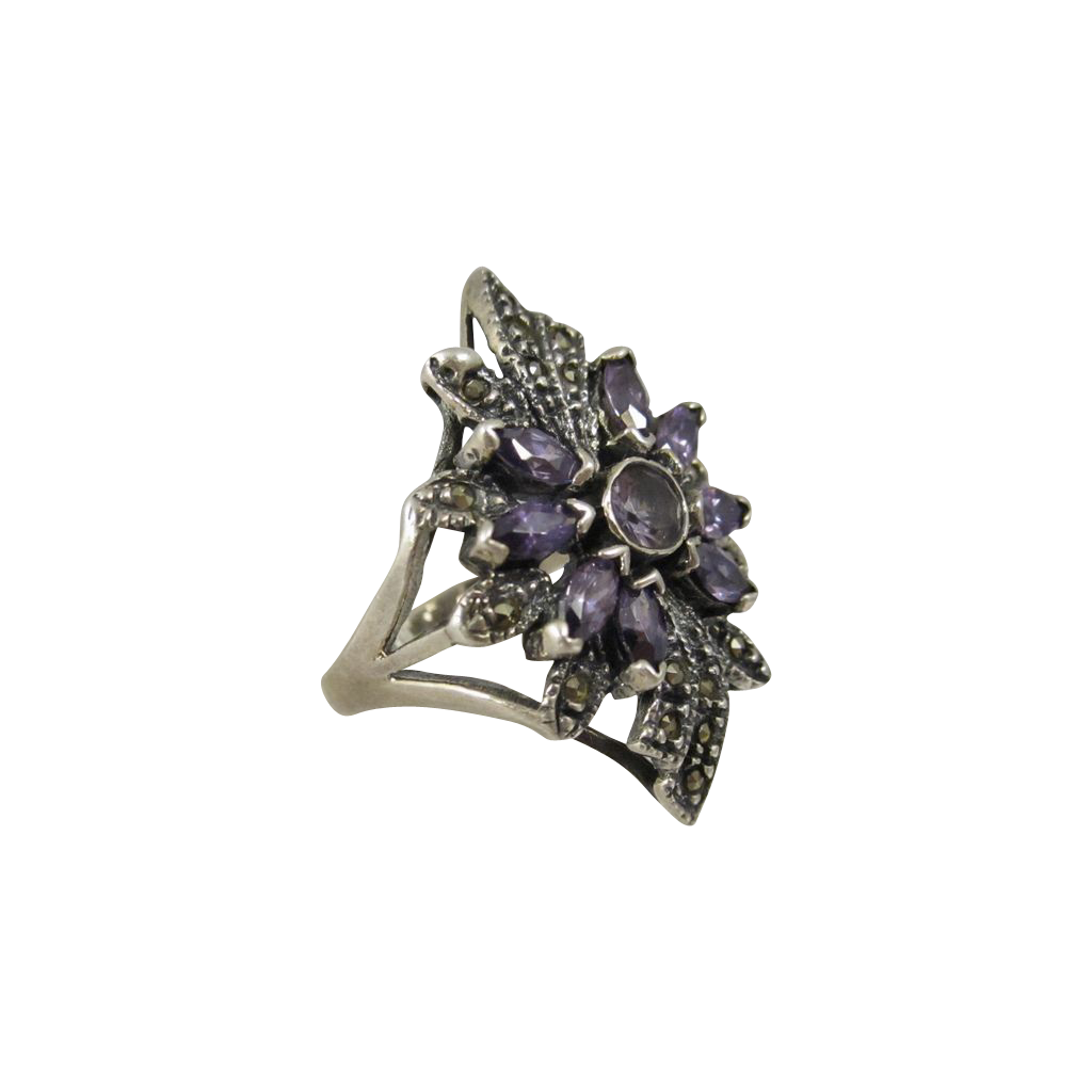 Beautiful Sterling Silver Purple Stones Flower Ring Beautiful Sterling Silver Purple Stones Flower Ring