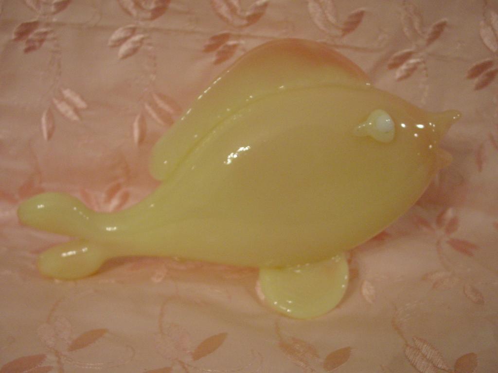 One of a Kind Dave Fetty Off Hand Burmese Fish - Fenton One of a Kind Dave Fetty Off Hand Burmese Fish - Fenton