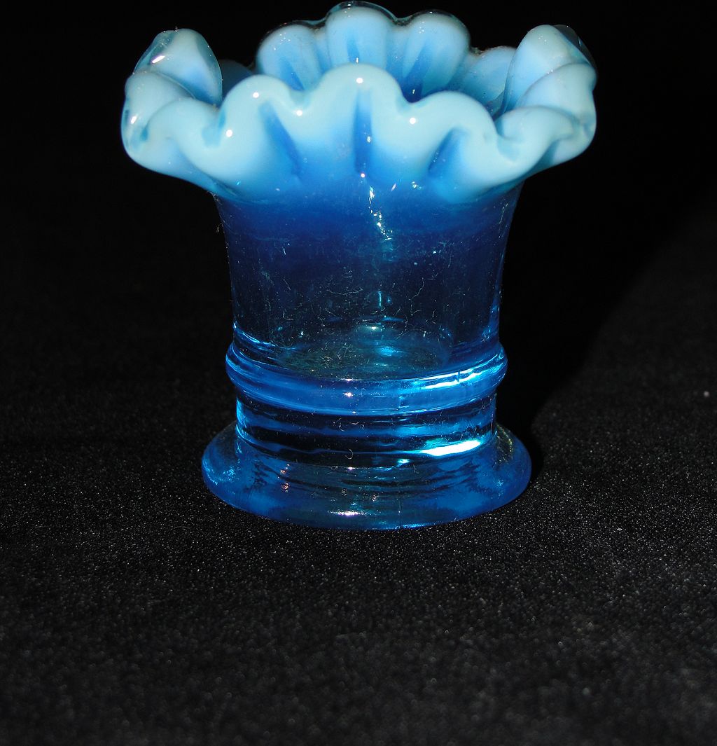 Fenton Art Glass Blue Opalescent Glass Mini Vase Fenton Art Glass Blue Opalescent Glass Mini Vase