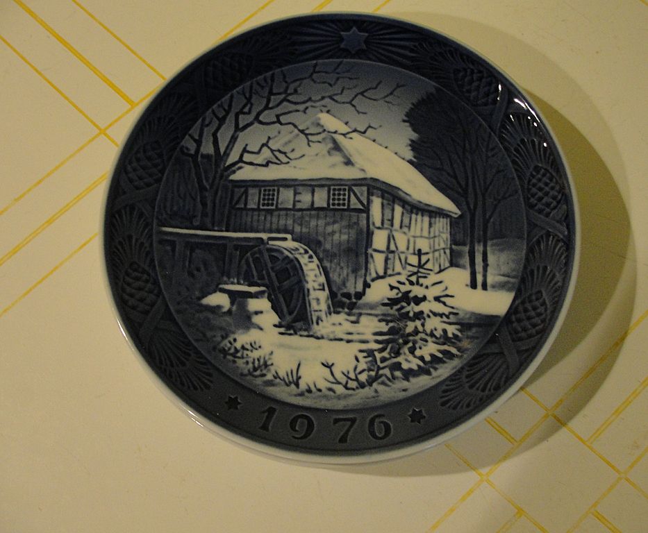 Royal Copenhagen 1976 Watermill Plate Royal Copenhagen 1976 Watermill Plate