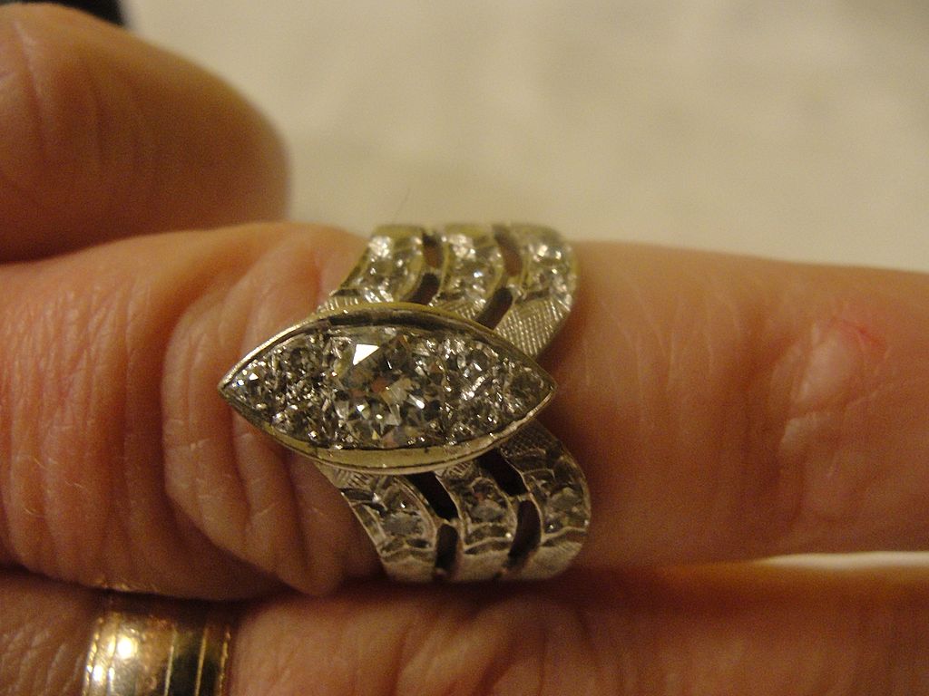 Illusion Set Diamond in 14k White Gold - Free Shipping Illusion Set Diamond in 14k White Gold - Free Shipping