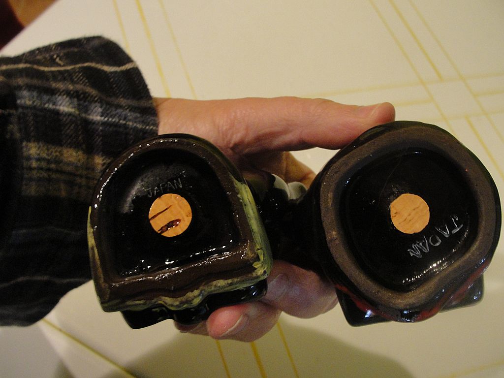 Black cow Salt and Pepper Shakers Black cow Salt and Pepper Shakers