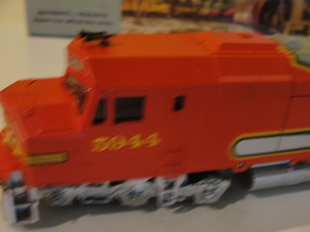 Athearn HO Santa Fe Locomotive Engine #5944 Athearn HO Santa Fe Locomotive Engine #5944