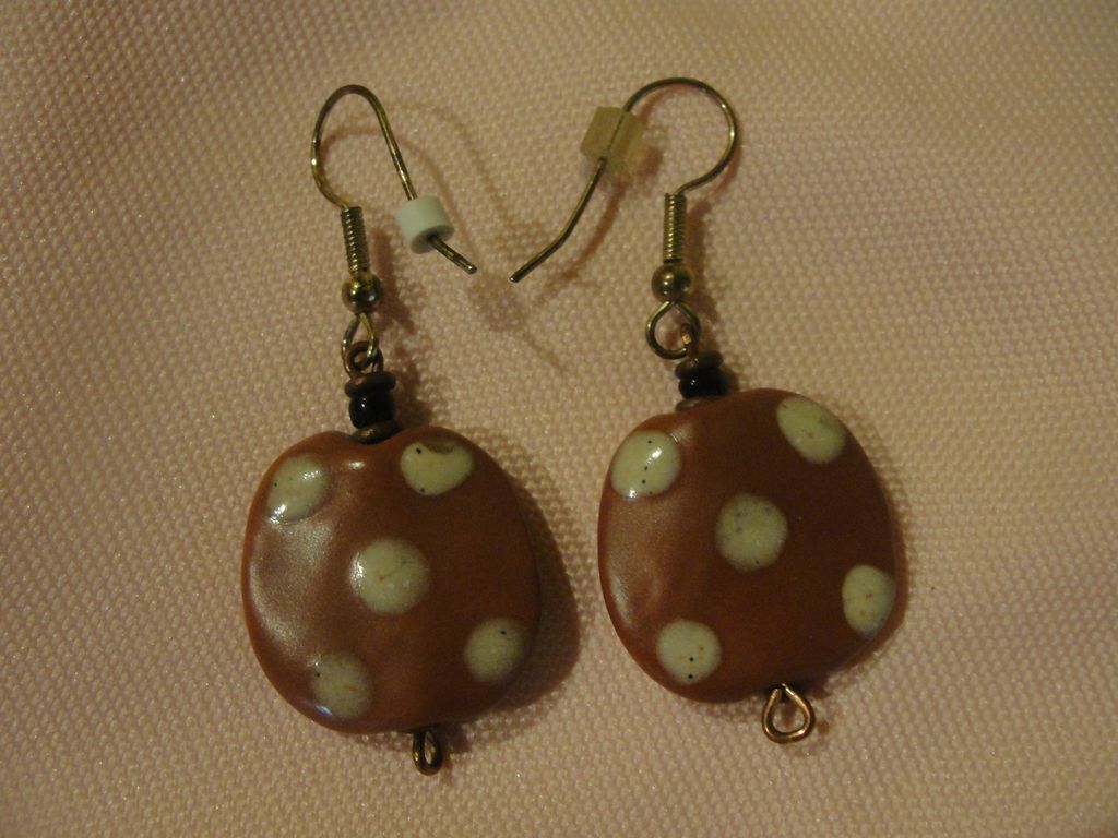 Lots of dots Necklace and J-hook Earrings - Free shipping Lots of dots Necklace and J-hook Earrings - Free shipping