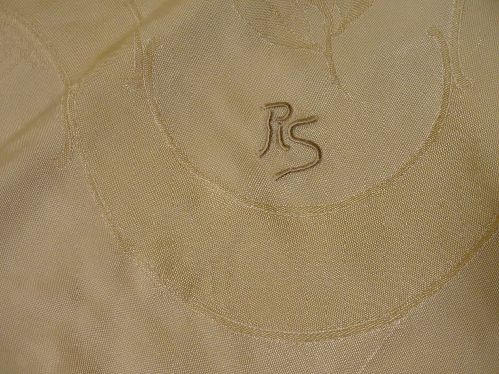 Monogrammed RS Pink Tablecloth with Napkins Monogrammed RS Pink Tablecloth with Napkins