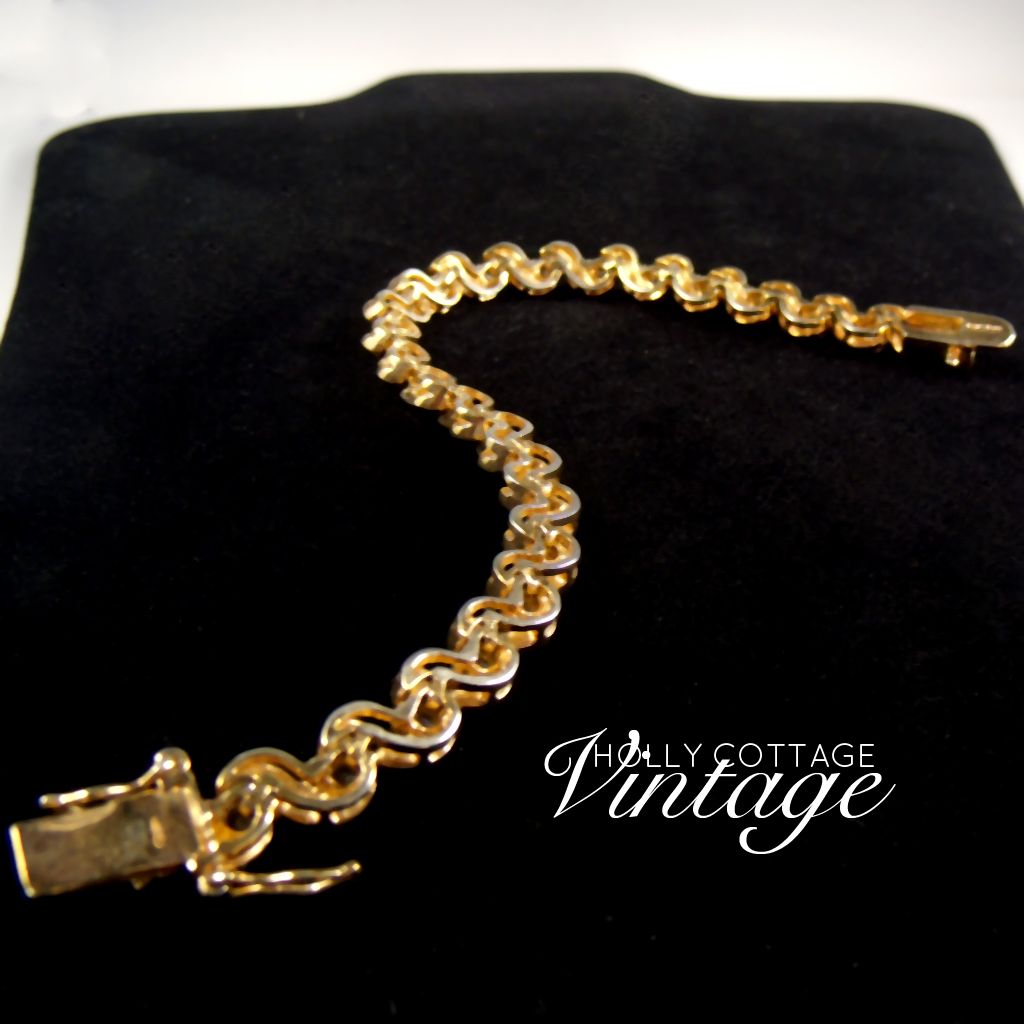 Vintage gold tone and CZ bracelet Vintage gold tone and CZ bracelet